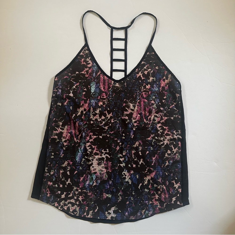 Lululemon Athletica workout yoga top size 2